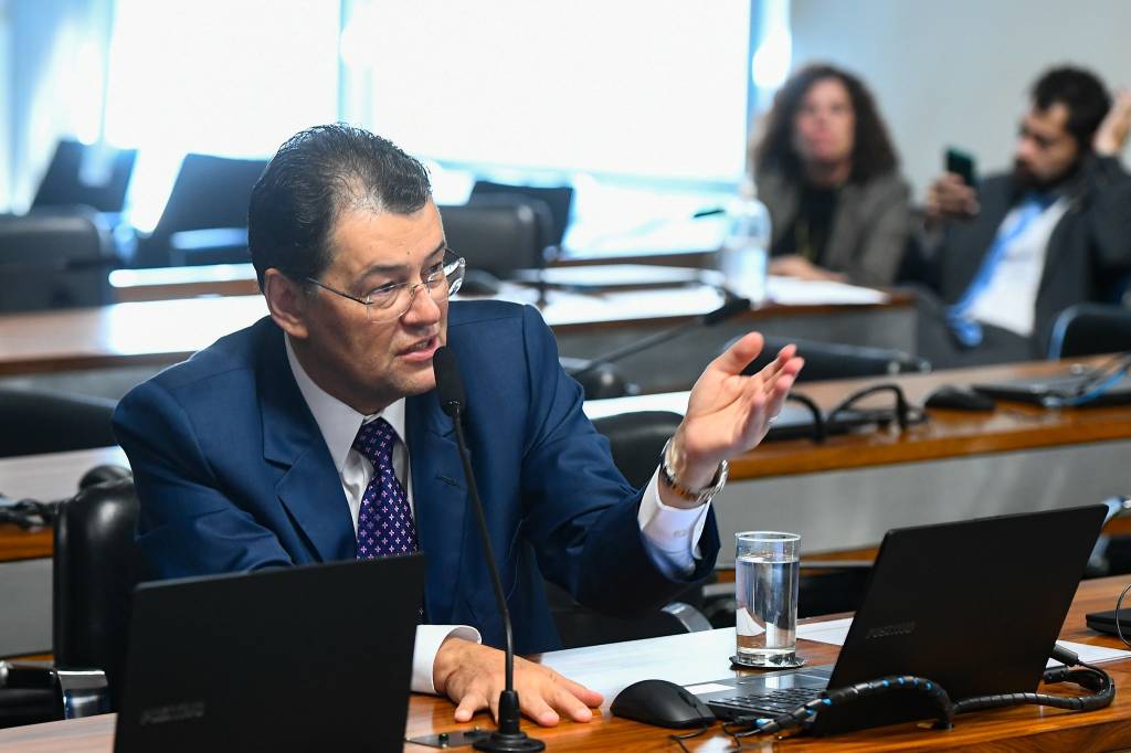 O futuro tributário nas mãos de Eduardo Braga