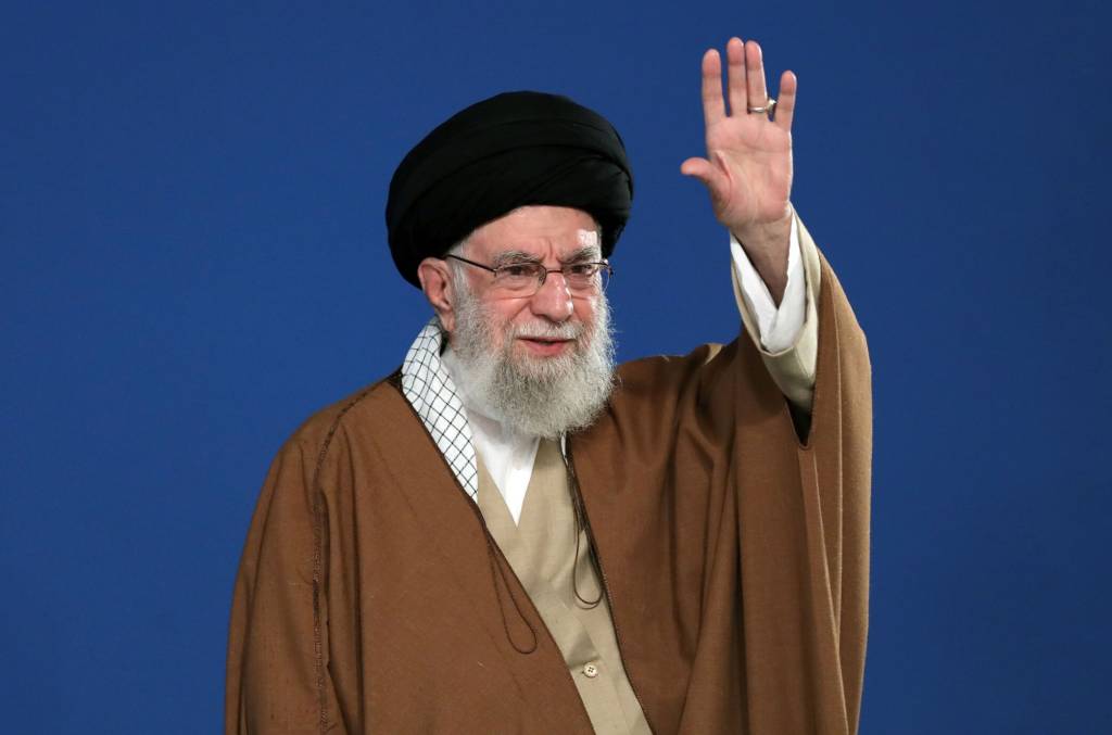 Em novo dia de tensões, Trump sobe tom contra Irã e G7 dá apoio a Israel