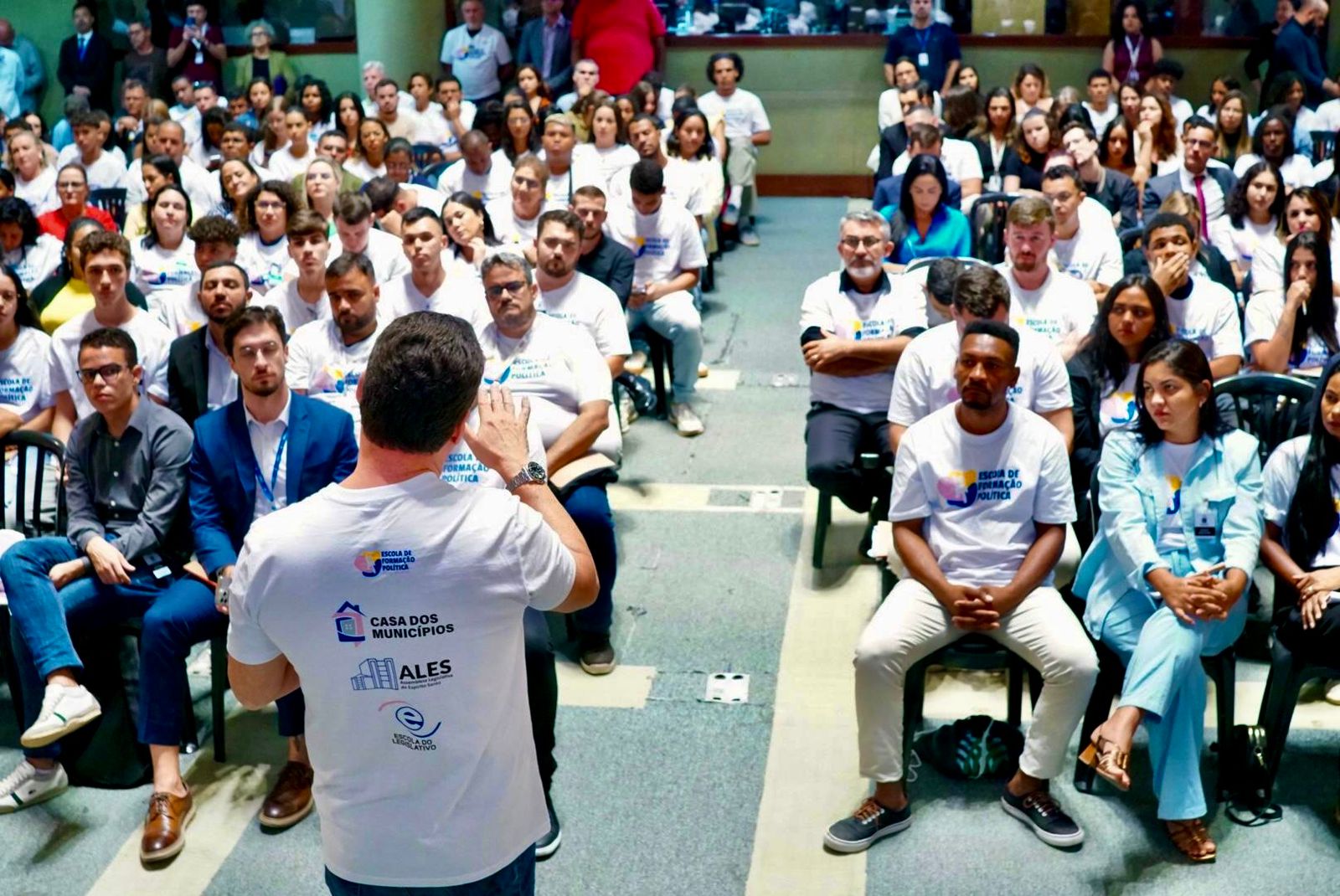 Escola de Formação Política vai diplomar 700 jovens no Espírito Santo