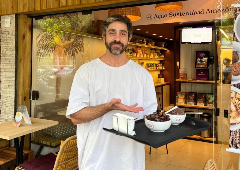 Ator da Globo passa a vender açaí: ‘entretenimento é mercado vulnerável’