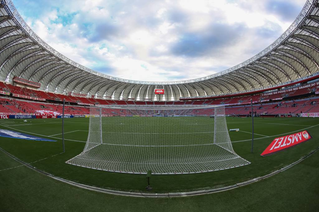 Internacional x Flamengo: onde assistir, horário e escalações