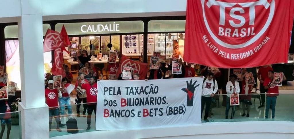 MTST protesta contra bilionários em shopping frequentado por Janja no Rio