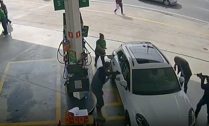 Vídeo: Polícia prende líder do PCC no Nordeste em posto de gasolina de SP