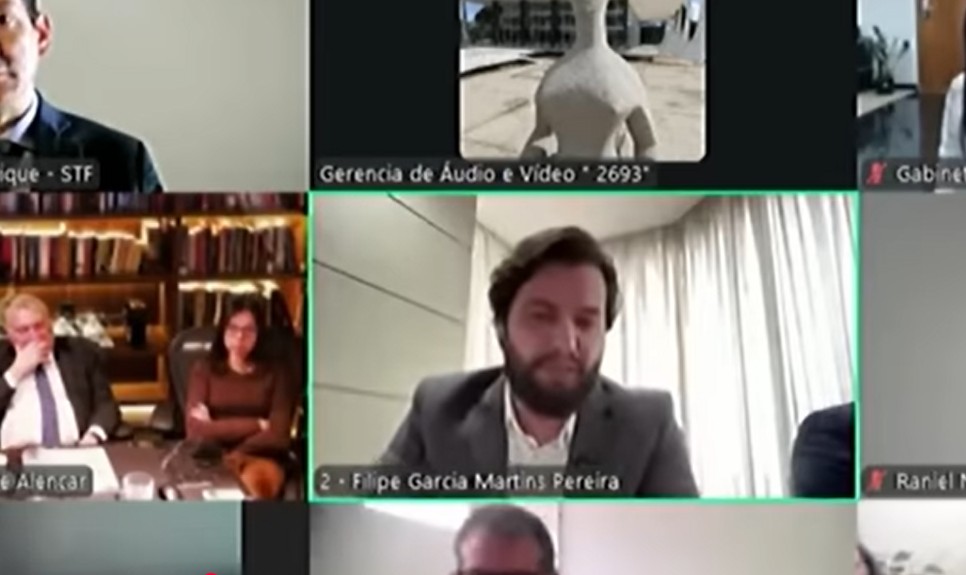 Caso do golpe: aposta de Filipe Martins em Mendonça deu em nada até agora