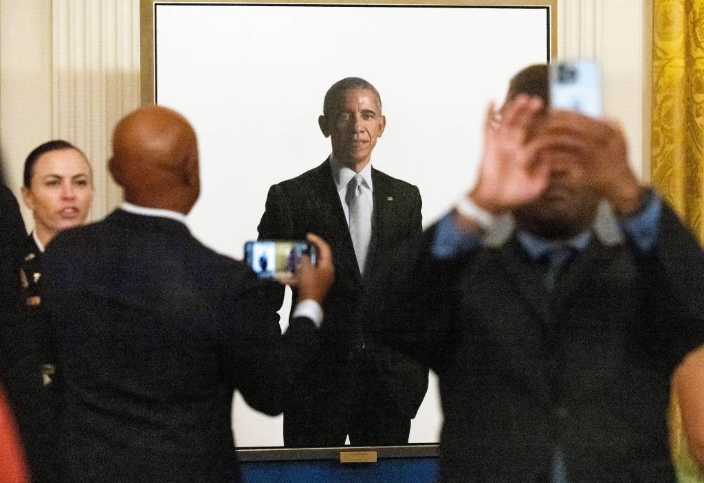 Trump remove retrato oficial de Obama do saguão principal da Casa Branca