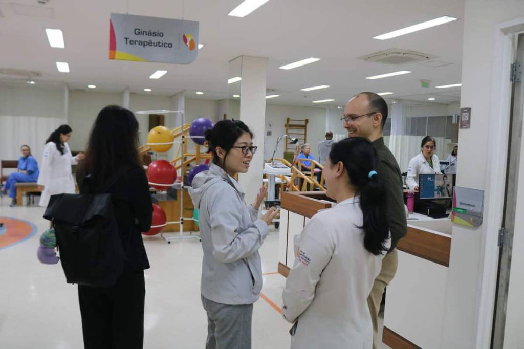 O que é um hospital de transição e a quem ele se destina?