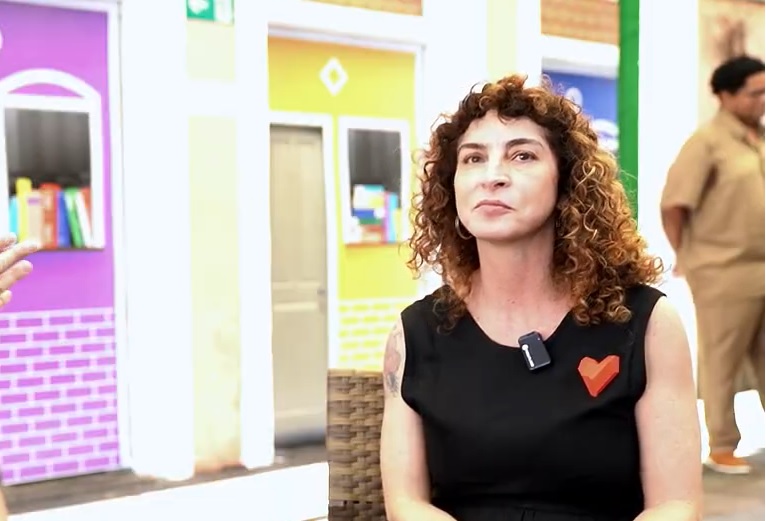 Por que uma novela jamais será escrita por IA, segundo Rosane Svartman