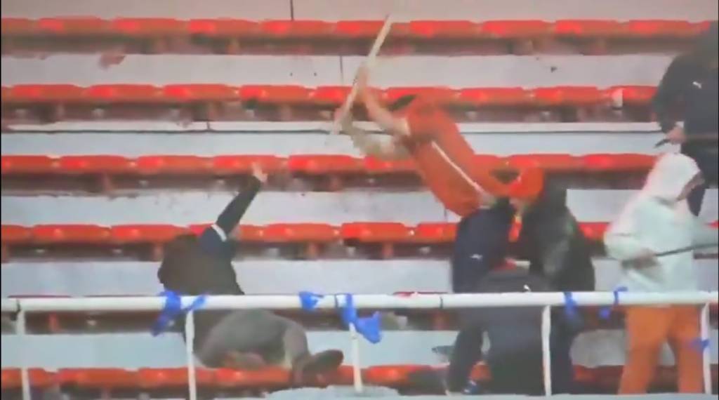 As cenas de selvageria em Independiente x Universidad de Chile pela Sul-Americana