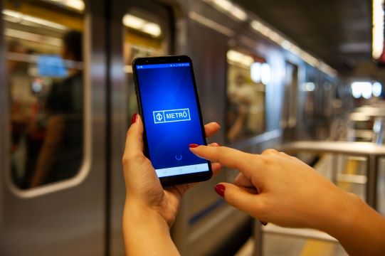 Vivo amplia cobertura 5G em metrô e túneis de São Paulo