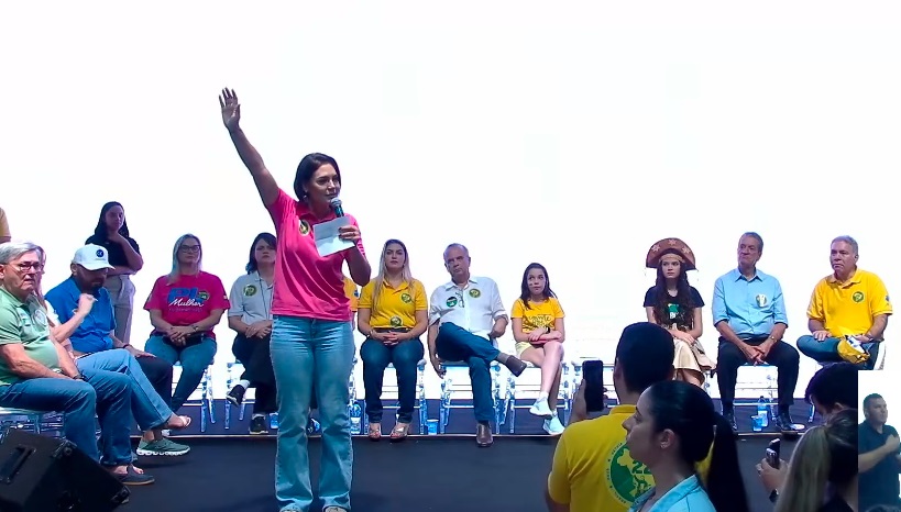 Michelle sobe o tom contra Lula e chama presidente de ‘pinguço’ e ‘irresponsável’