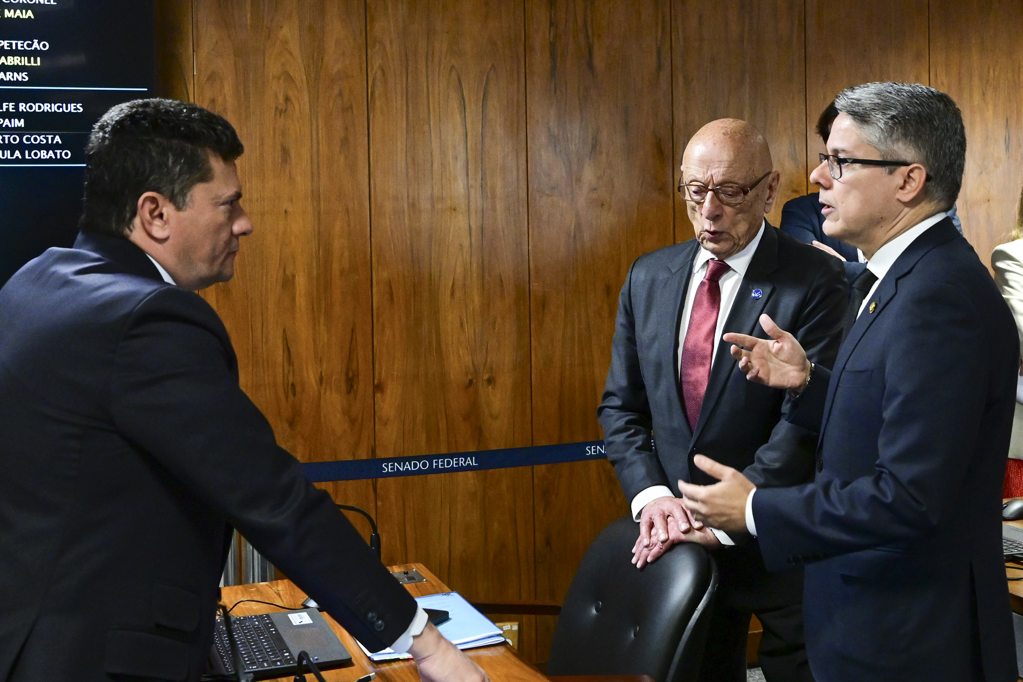 Senadores que queriam PEC blindando ‘liberdade de expressão’ jogam toalha