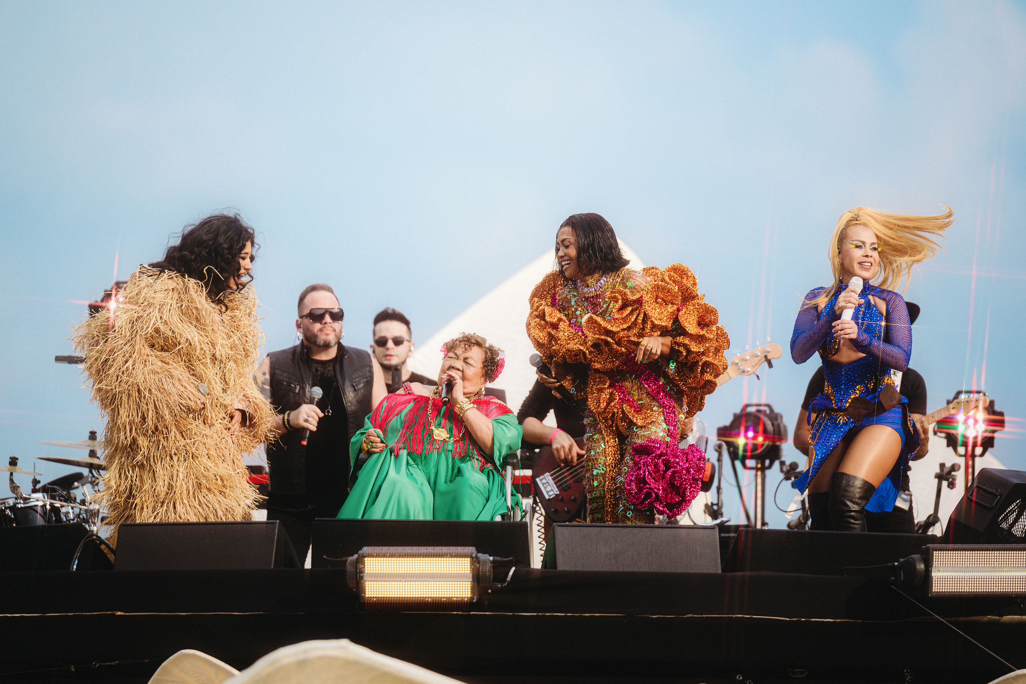 Os perrengues do Amazônia Live com Mariah Carey: chuva e pausa