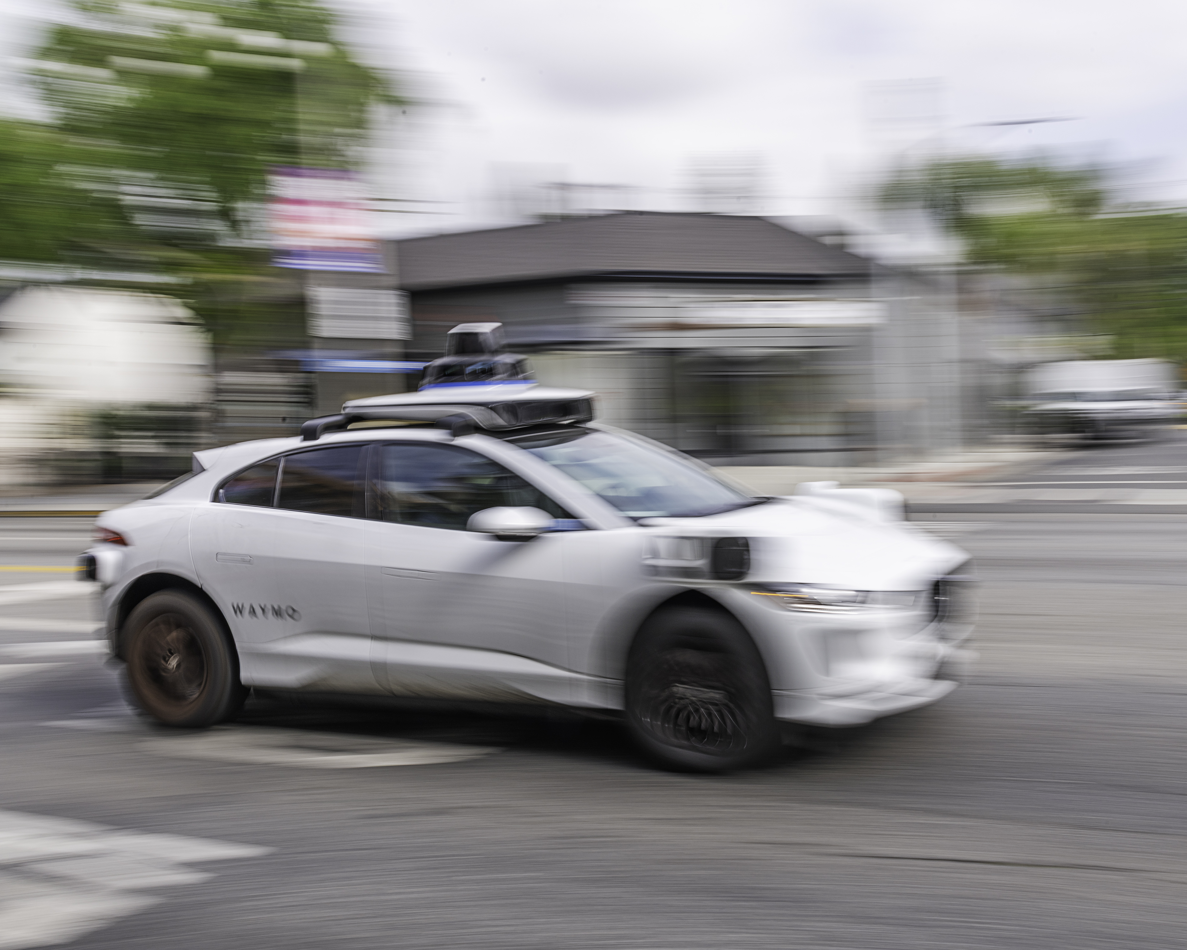 Carro da empresa de robotaxi veiculo autonomo  Waymo