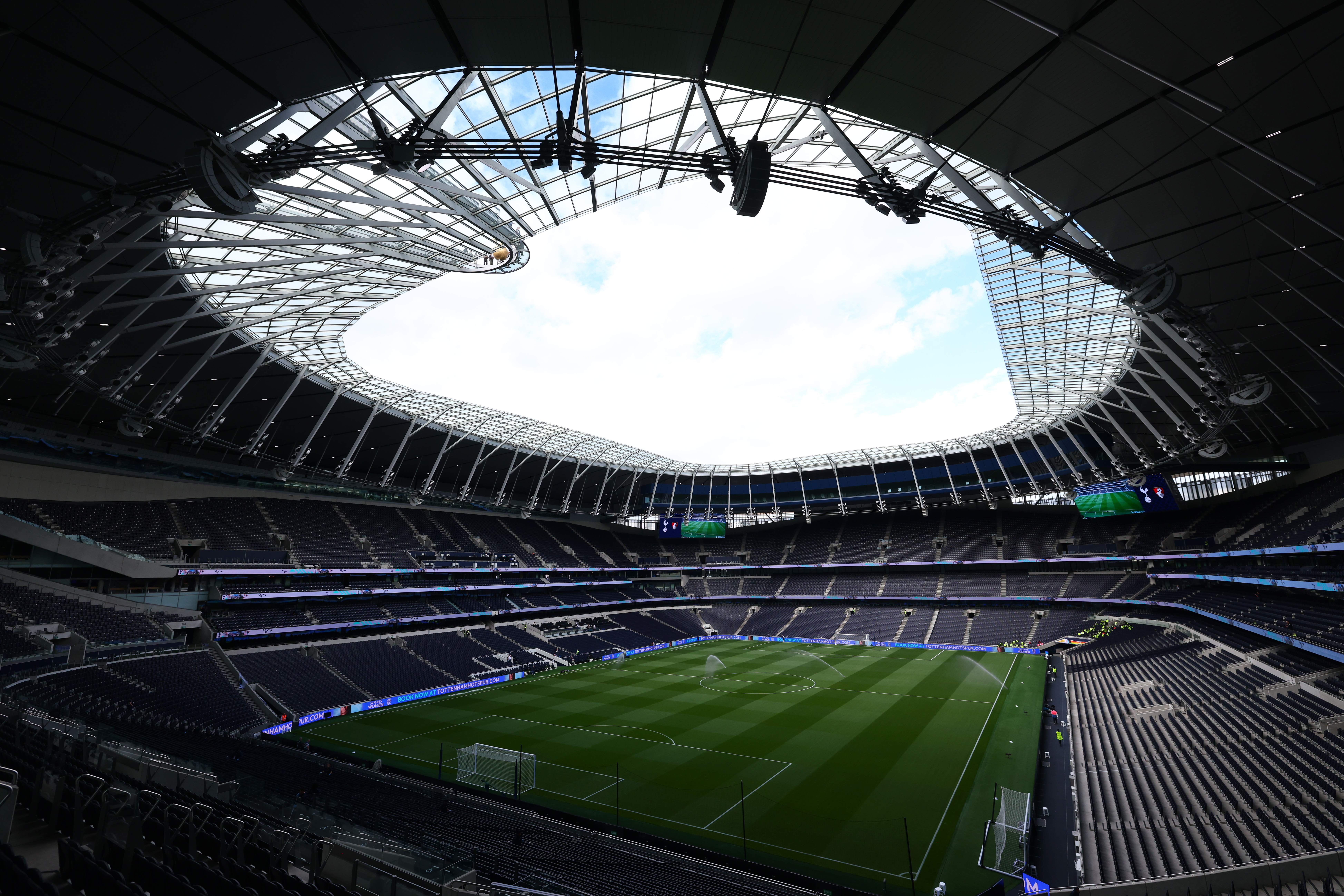 Jogos de hoje, sábado, 20 de dezembro: onde assistir futebol ao vivo e horários