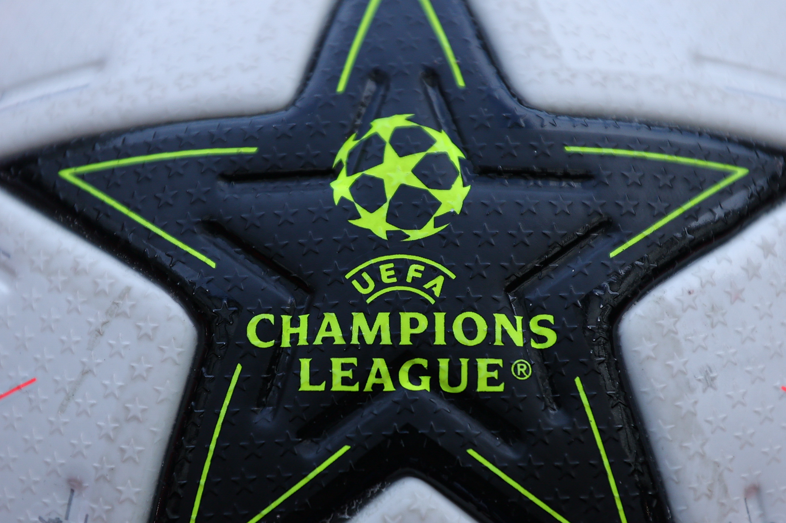 De olho na Netflix, UEFA altera modelo de venda de direitos de transmissão para a Champions