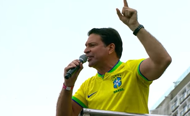 O réu no julgamento do golpe que defendeu ‘anistia ampla e irrestrita’ em ato no Rio