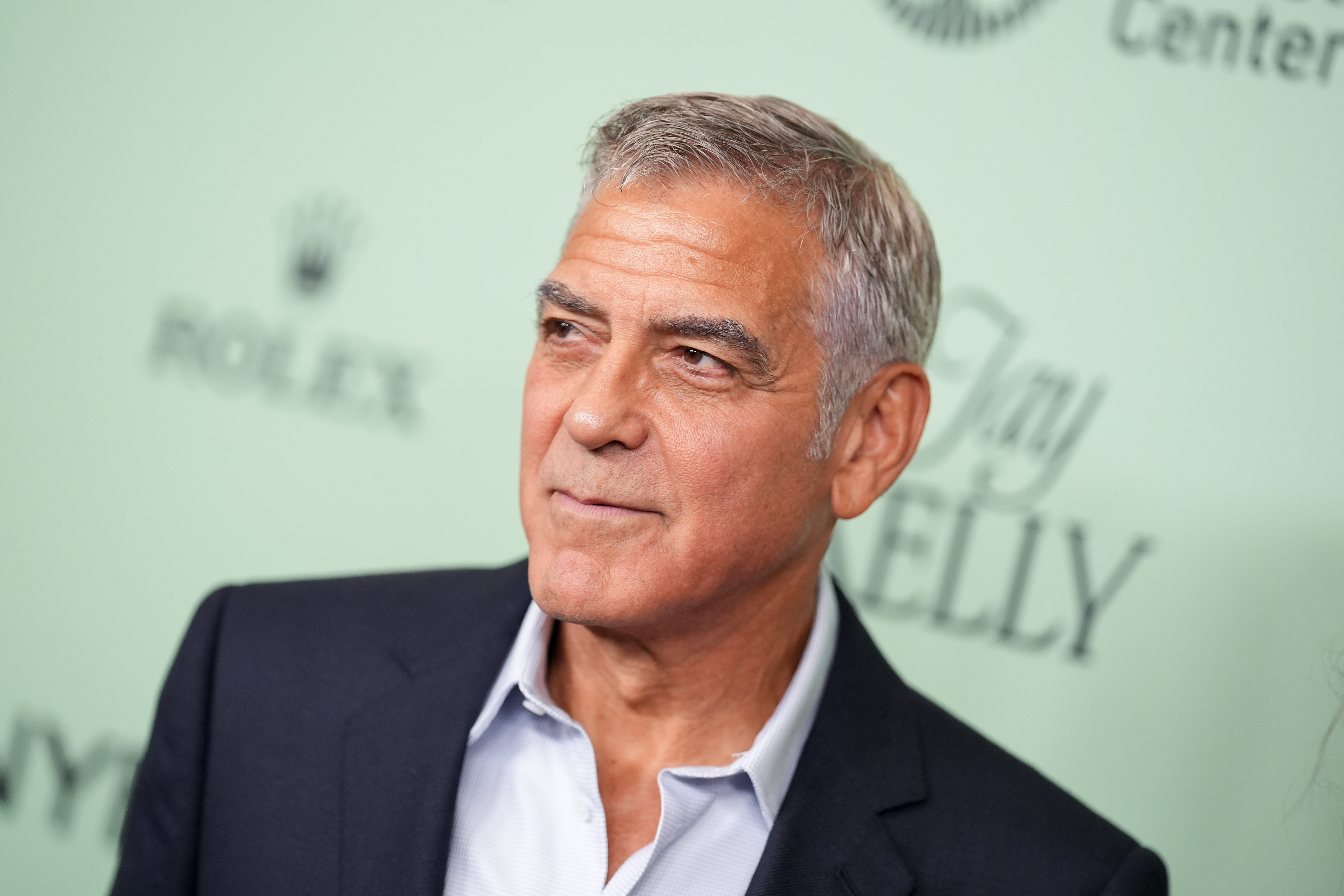 George Clooney e família são forçados a deixar casa em meio a incêndio na França