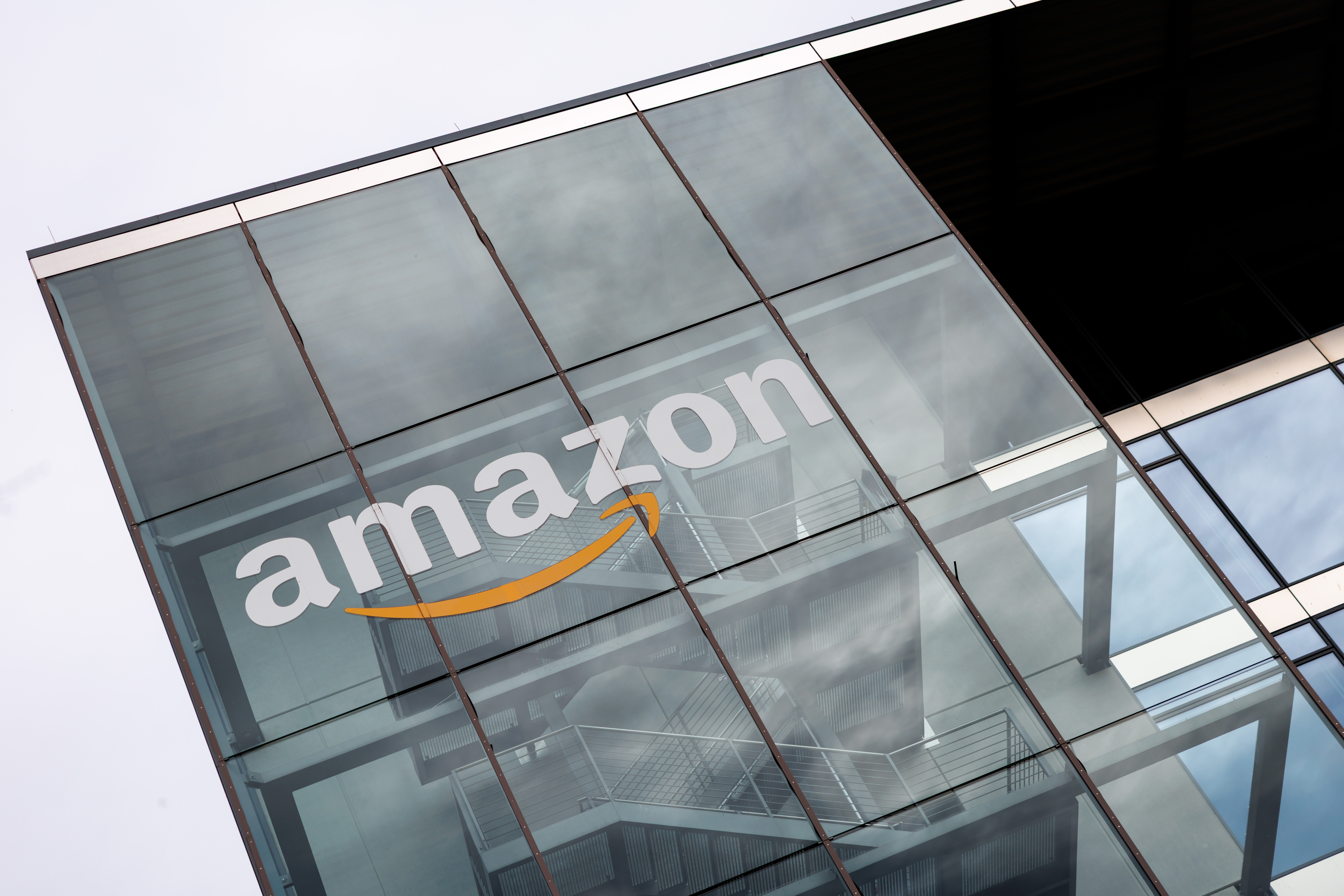 Por que a Amazon está apostando pesado no mercado de beleza brasileiro