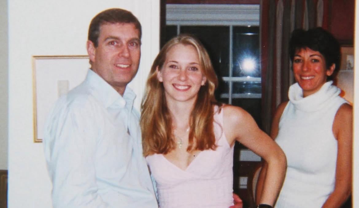 Família de Virginia Giuffre reage à prisão de Andrew: ‘Ele nunca foi um príncipe’