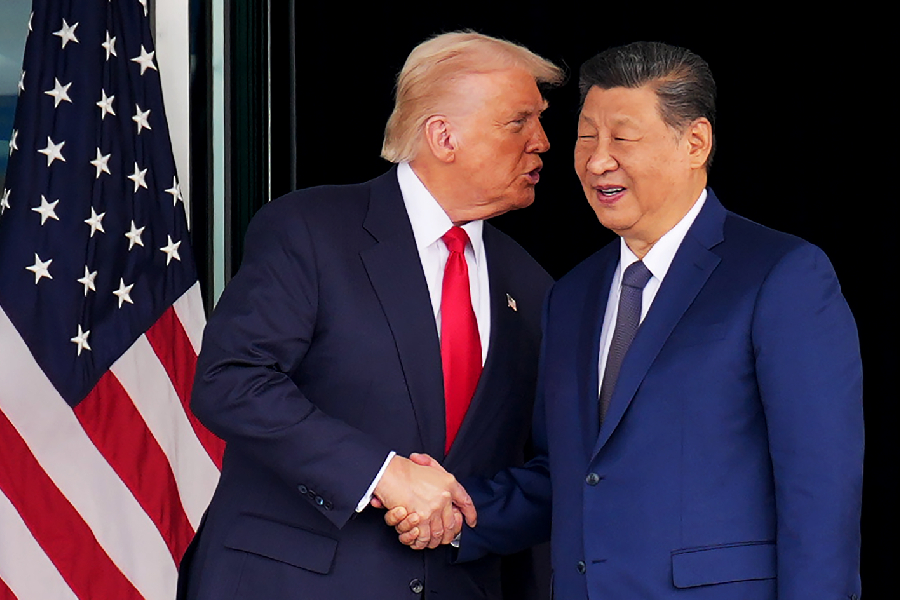 Trump ofereceu armas à China em conversa com Xi, diz embaixador dos EUA