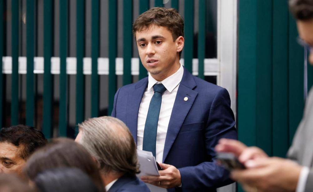A manifestação de Nikolas Ferreira em boicote bolsonarista às Havaianas