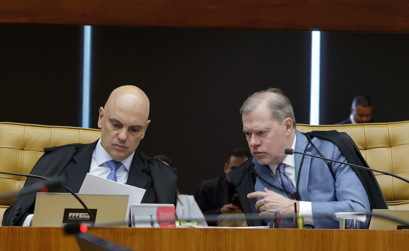 A crise avança