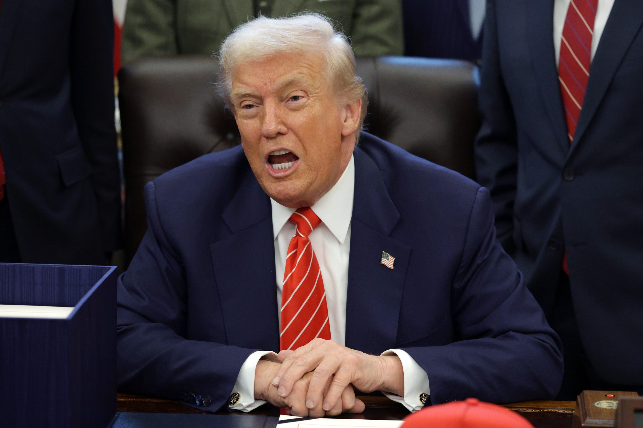 Trump alerta para ‘coisas ruins’ caso acordo nuclear com Irã não seja alcançado em 10 dias