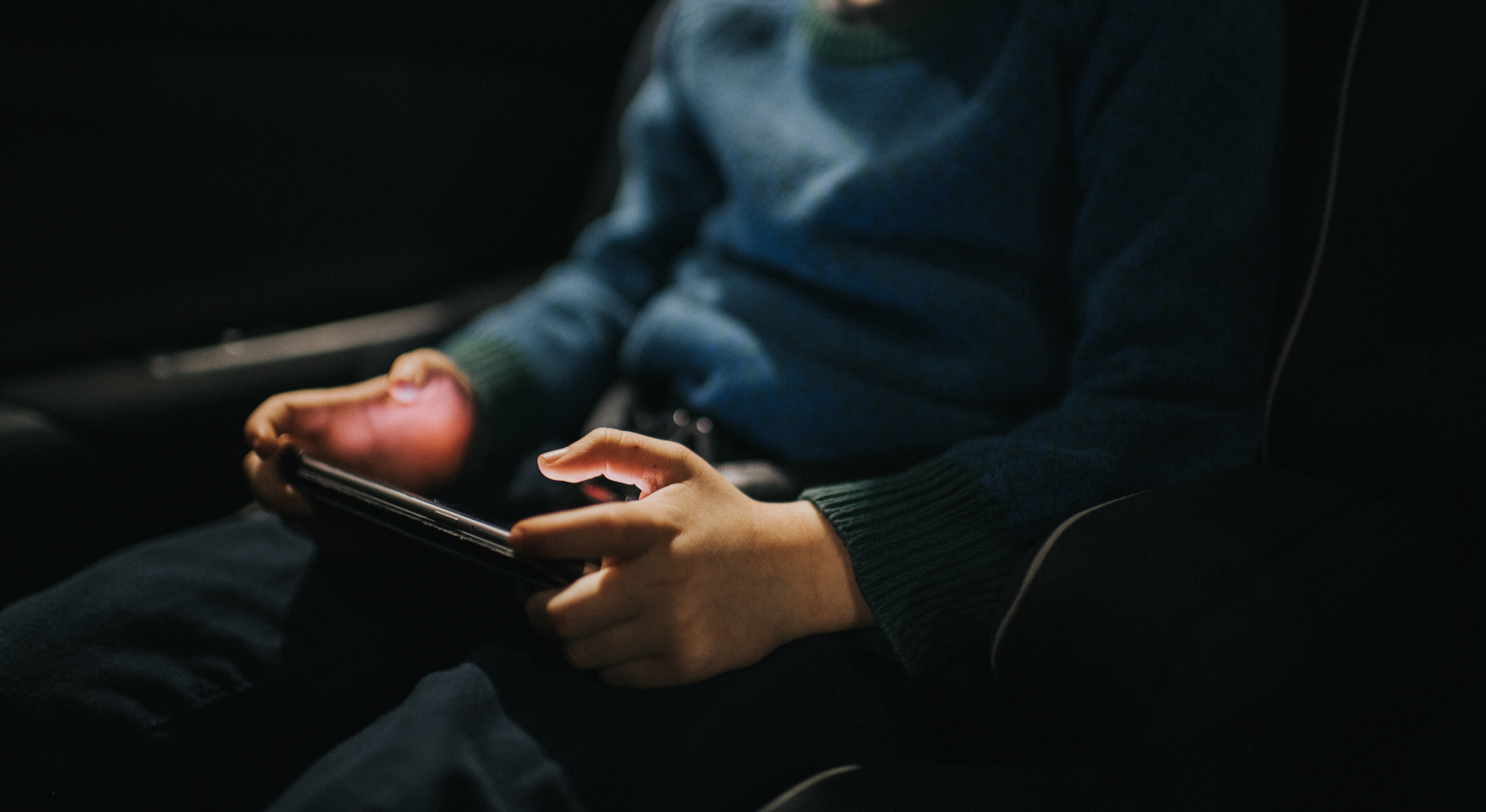 O que muda para plataformas, pais e crianças com o ECA Digital, em vigor a partir desta terça-feira