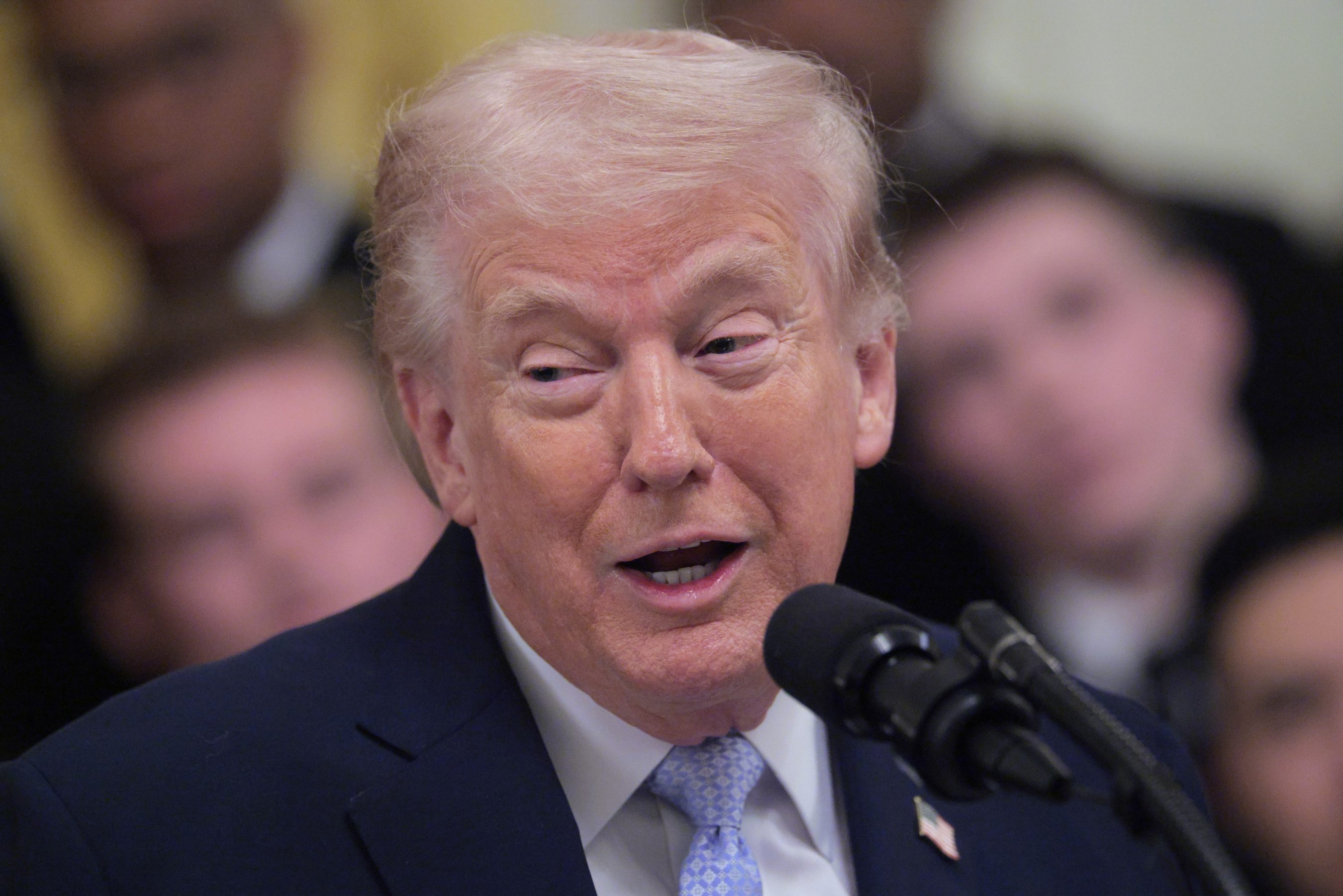 Trump comemora morte de ex-chefe do FBI: ‘Fico feliz’