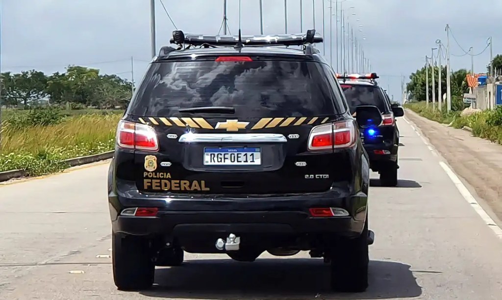 PF prende PMs suspeitos de favorecer crime organizado no Rio