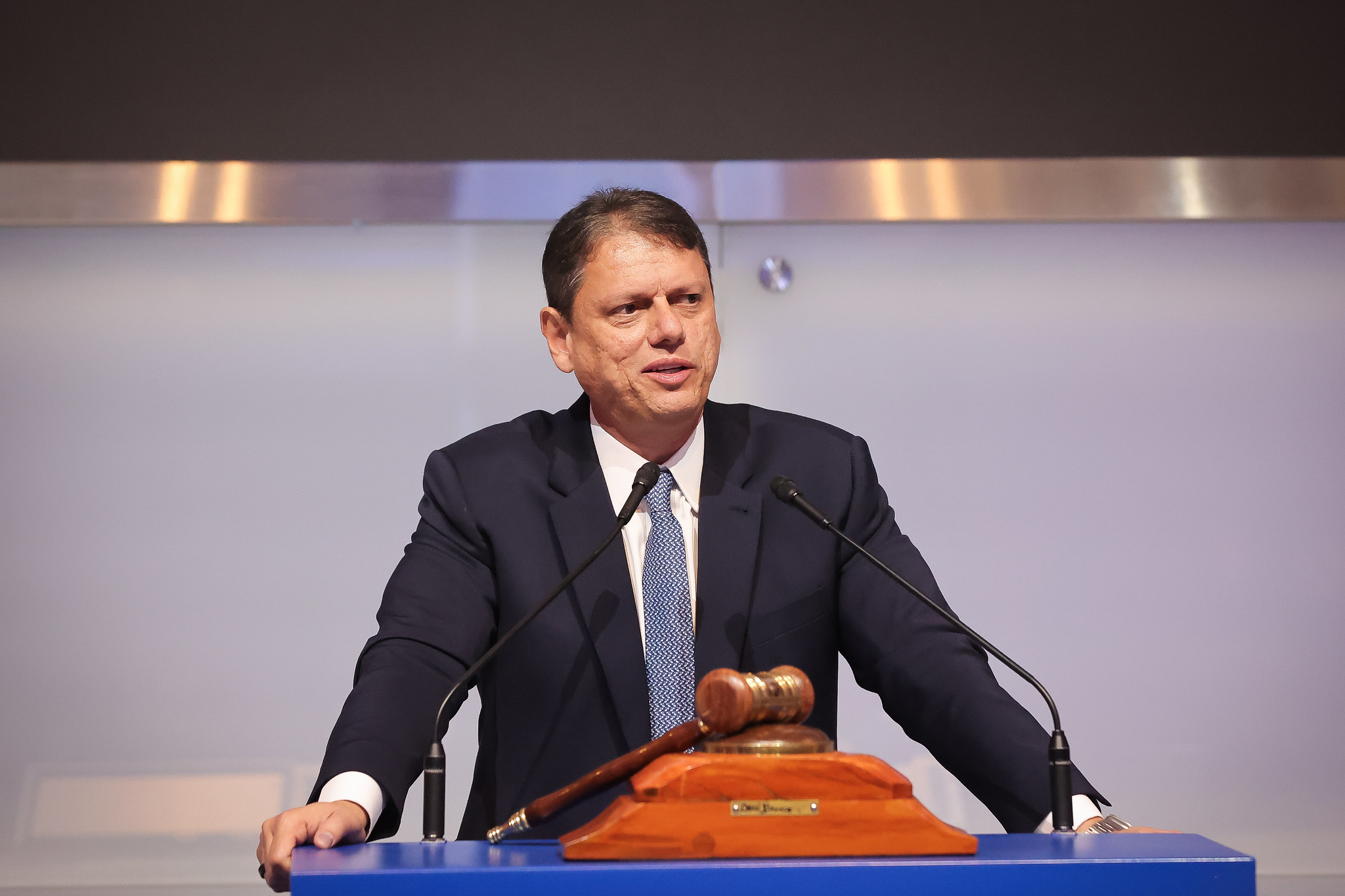 De olho em reeleição, Tarcísio anunciará expansão do metrô de SP nesta terça