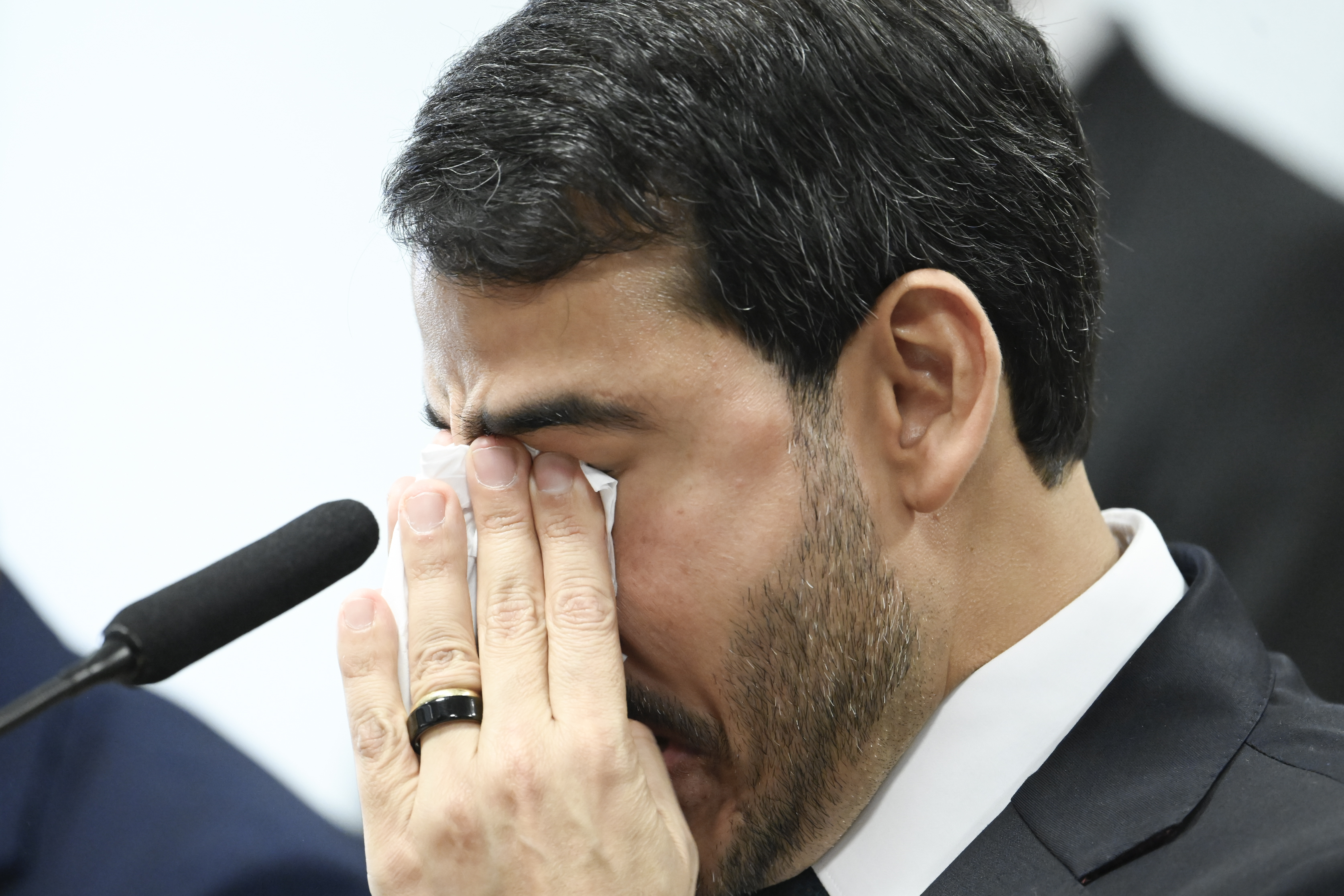 Os ataques do governo a Jorge Messias e como governo e AGU criaram estratégia para Fachin sair da inércia