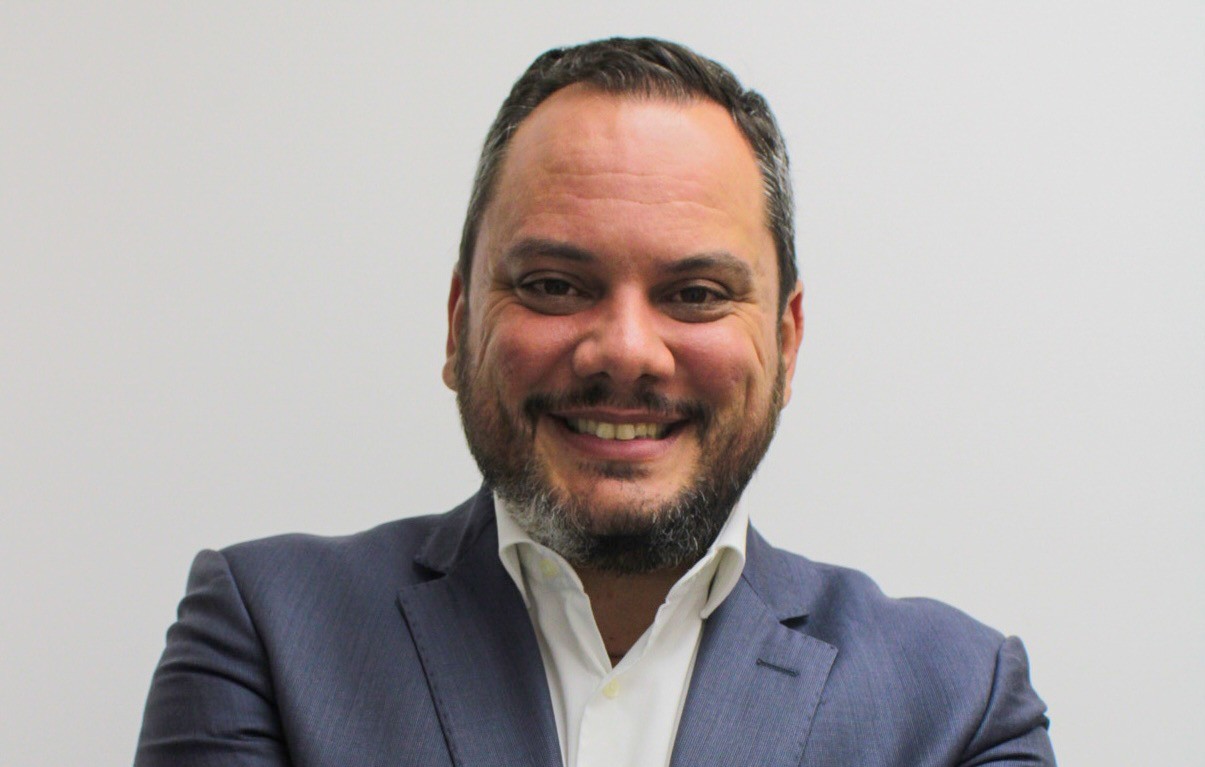 “Não descarte embalagem de cosmético no lixo do banheiro”, diz diretor da Abihpec