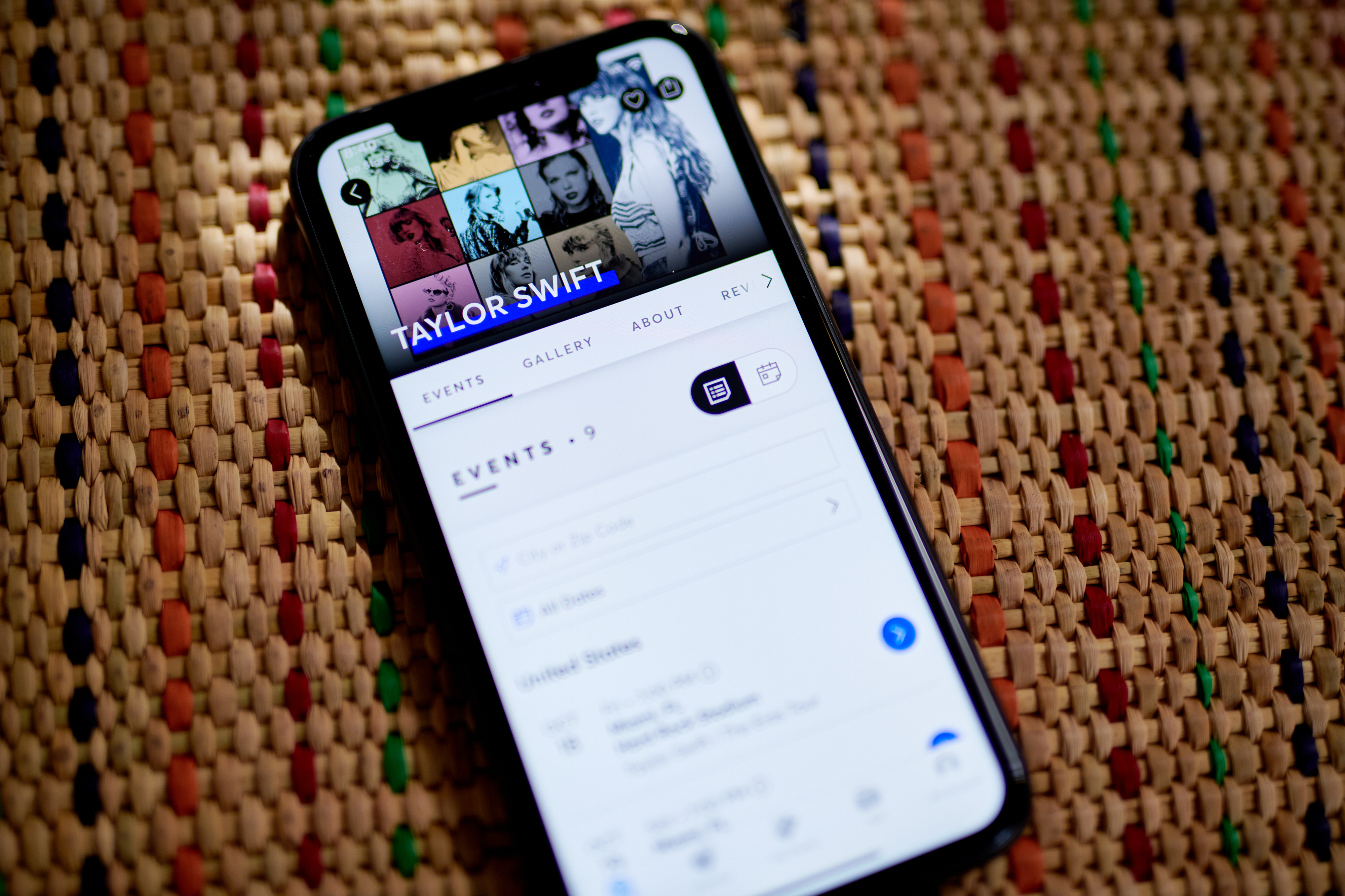 O que levou à condenação da Ticketmaster e Live Nation por monopólio ilegal