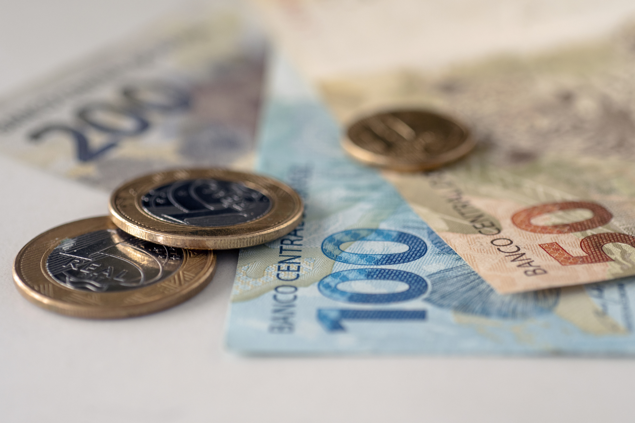 R$ 6 bilhões esquecidos nos bancos: veja se você tem direito a parte dessa bolada
