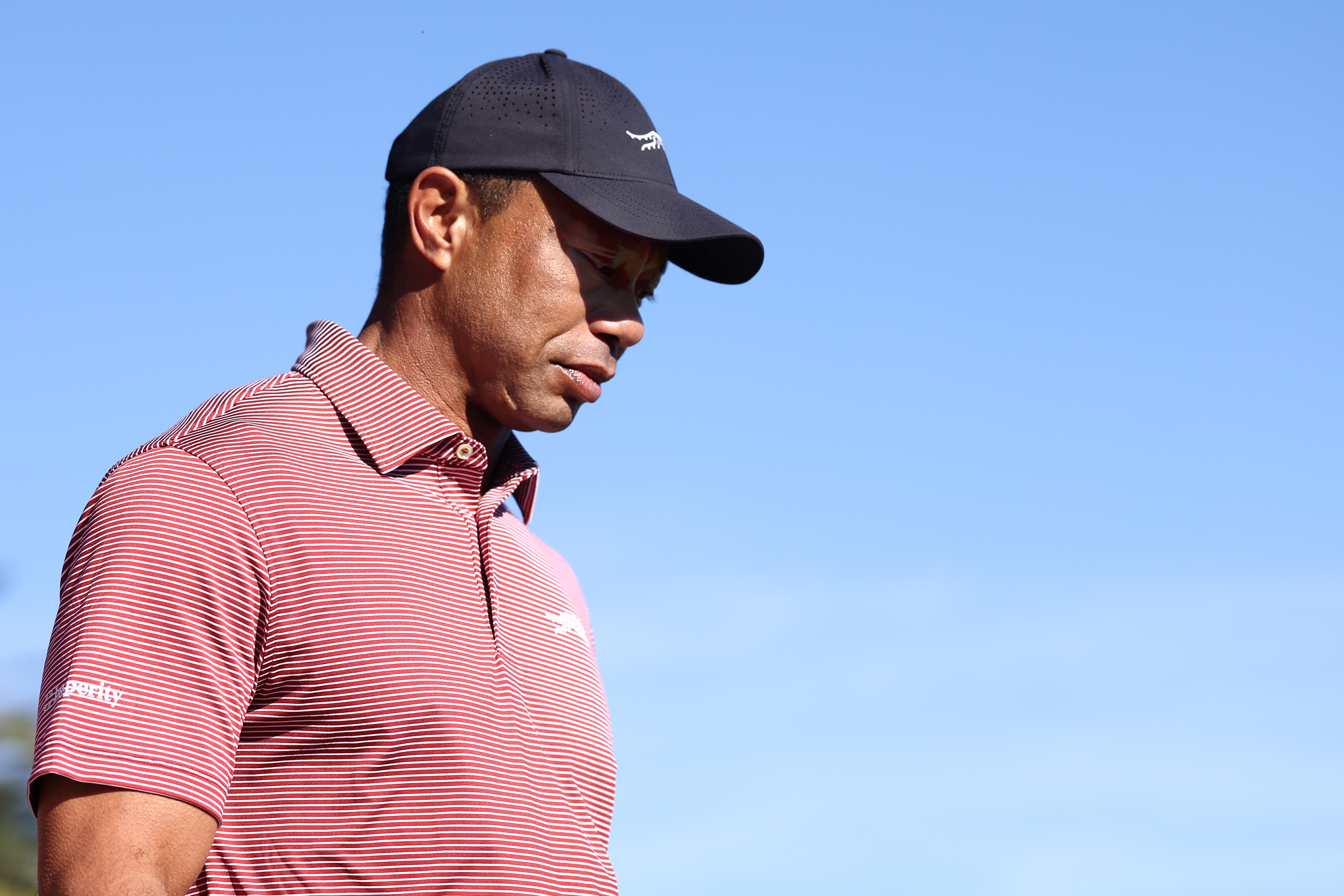O choque de Tiger Woods ao ser algemado após acidente de carro