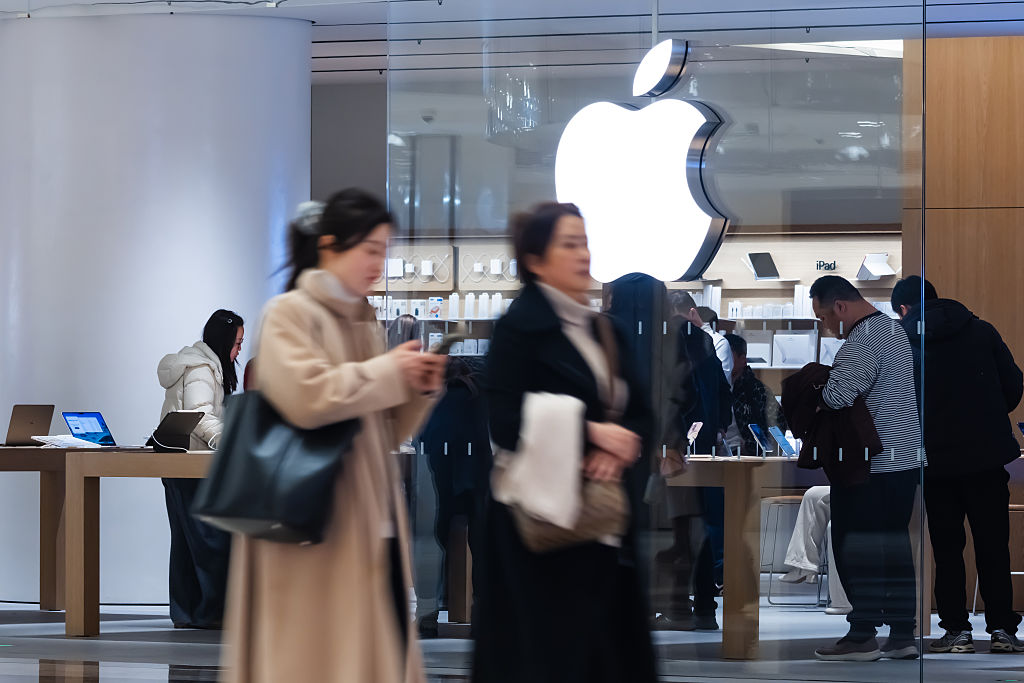 Apple pede cautela com novo celular dobrável