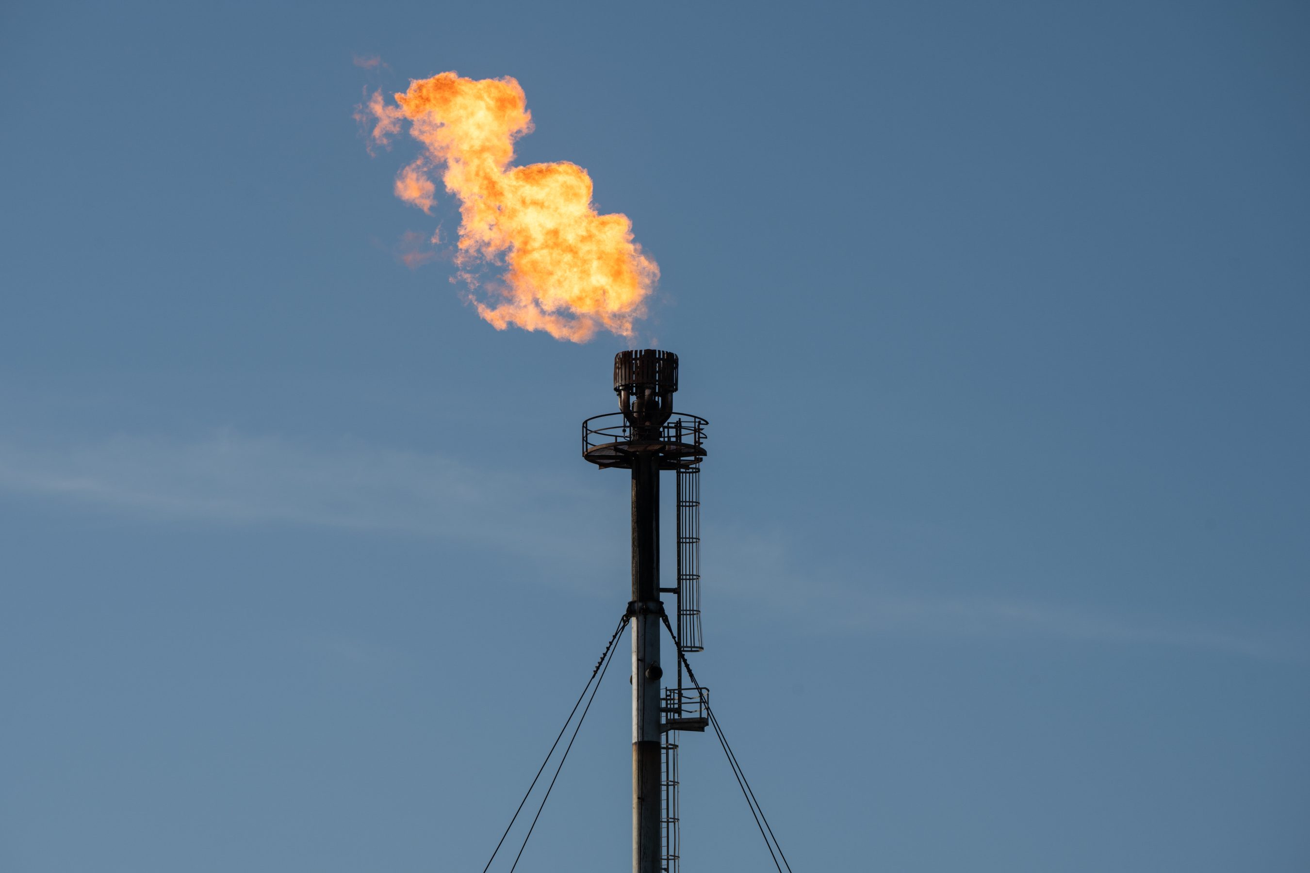 Justiça suspende imposto de exportação de 12% sobre petróleo