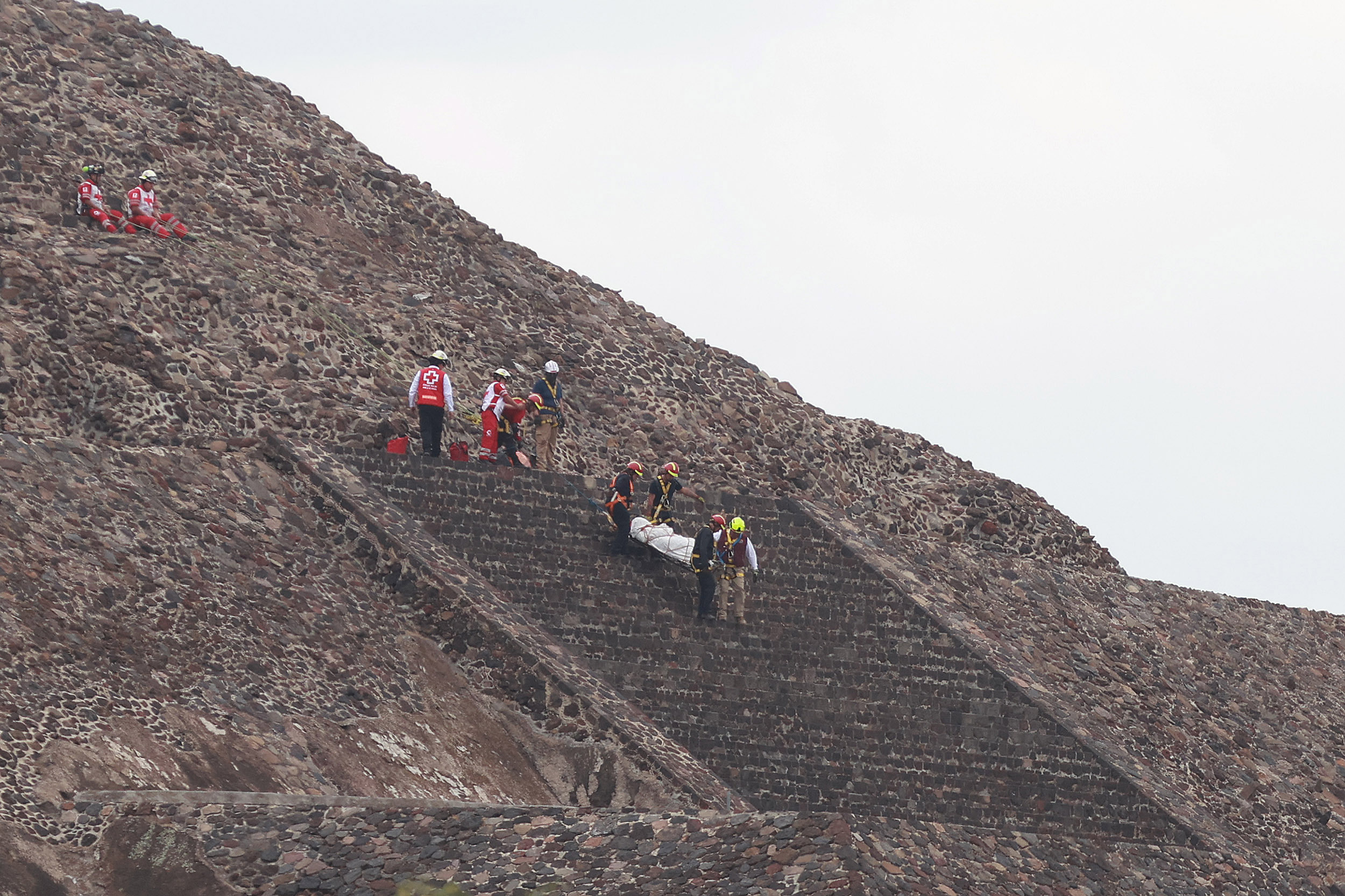 Ataque a tiros em complexo de pirâmides do México foi atentado planejado, diz governo 