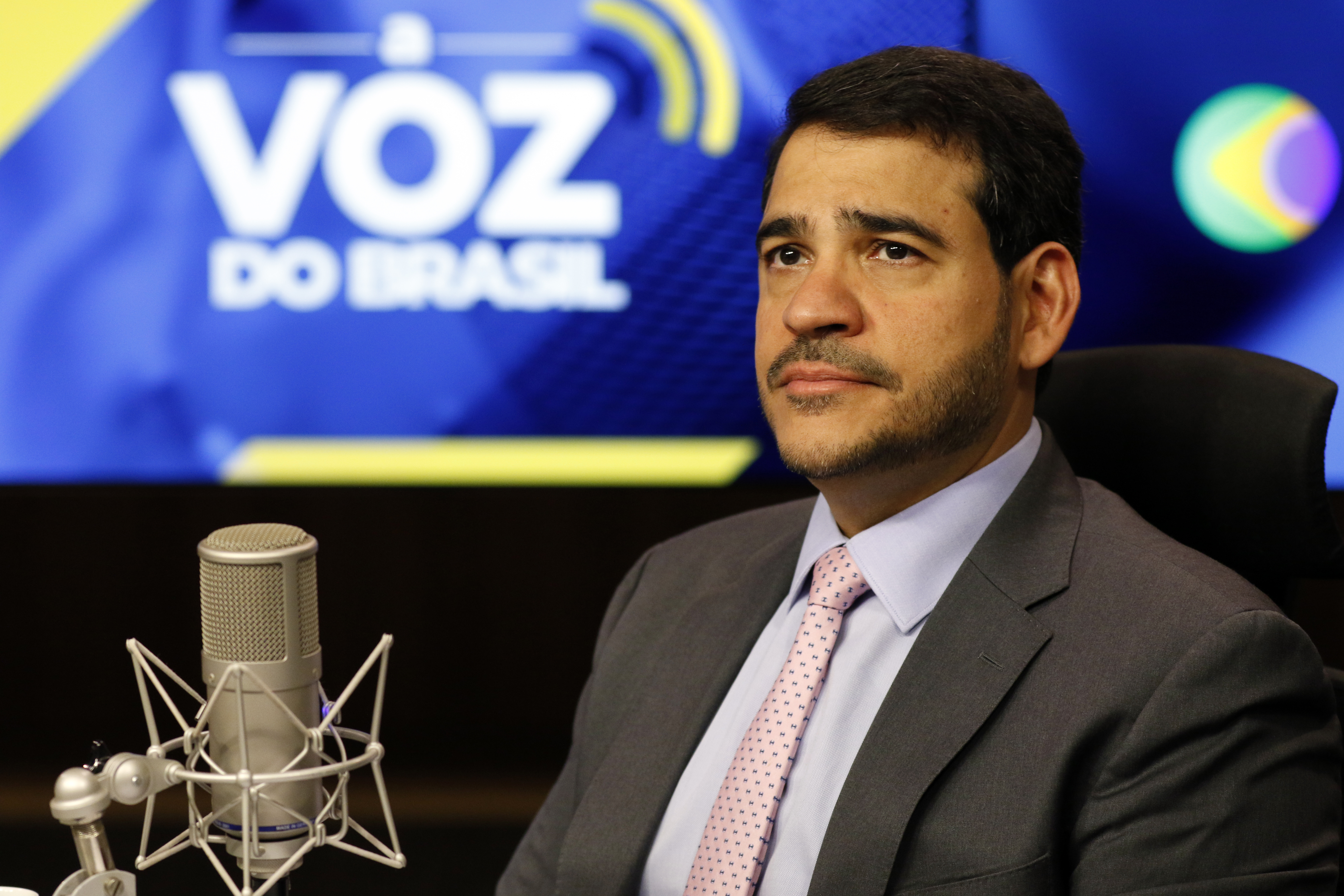 AGU defende garantia de livre acesso à internet nas 72h anteriores às eleições