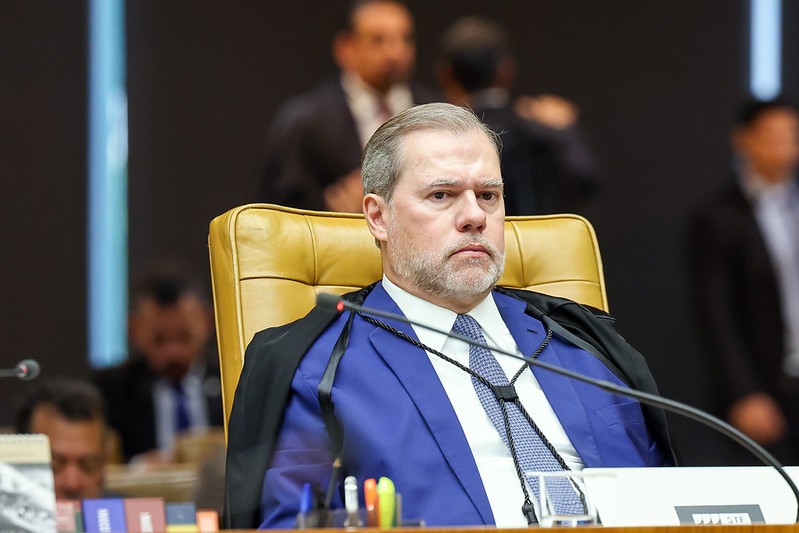 Fundos vão ao STF para tentar derrubar decisão de Toffoli que favoreceu J&F