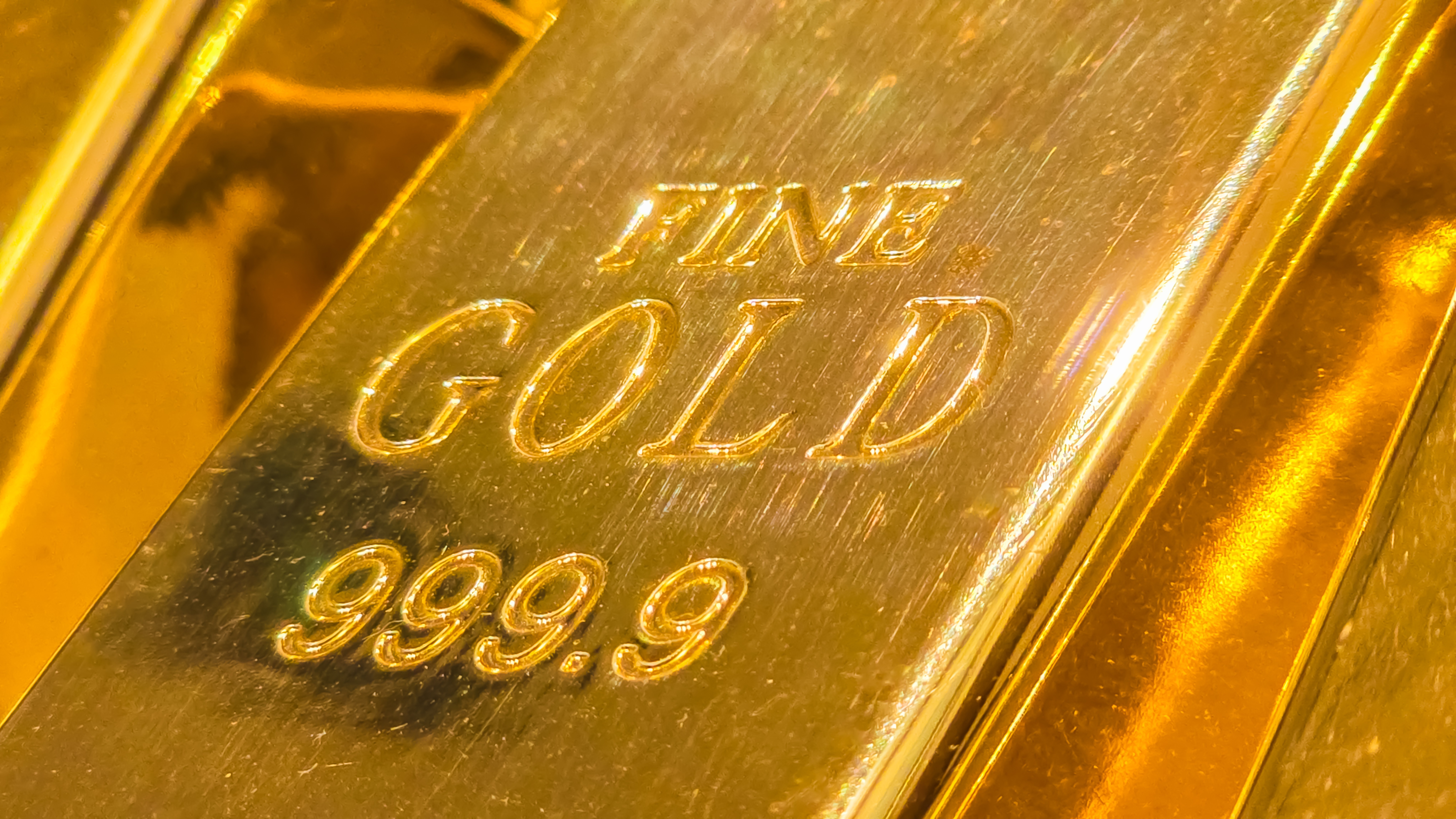 Ex-alto funcionário da CIA é preso nos EUA com mais de R$ 200 milhões em ouro