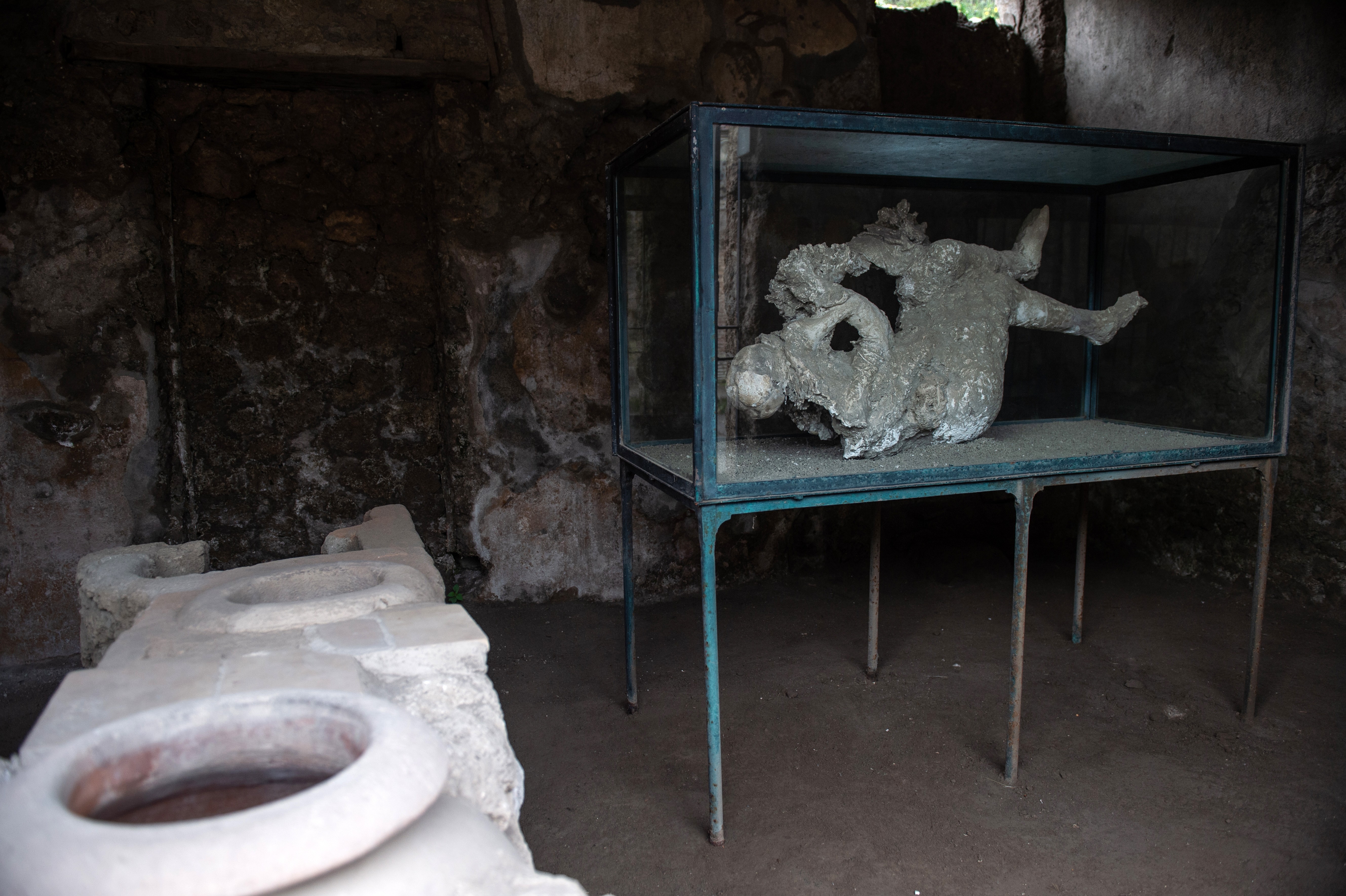 Havia médicos na cidade de Pompeia?