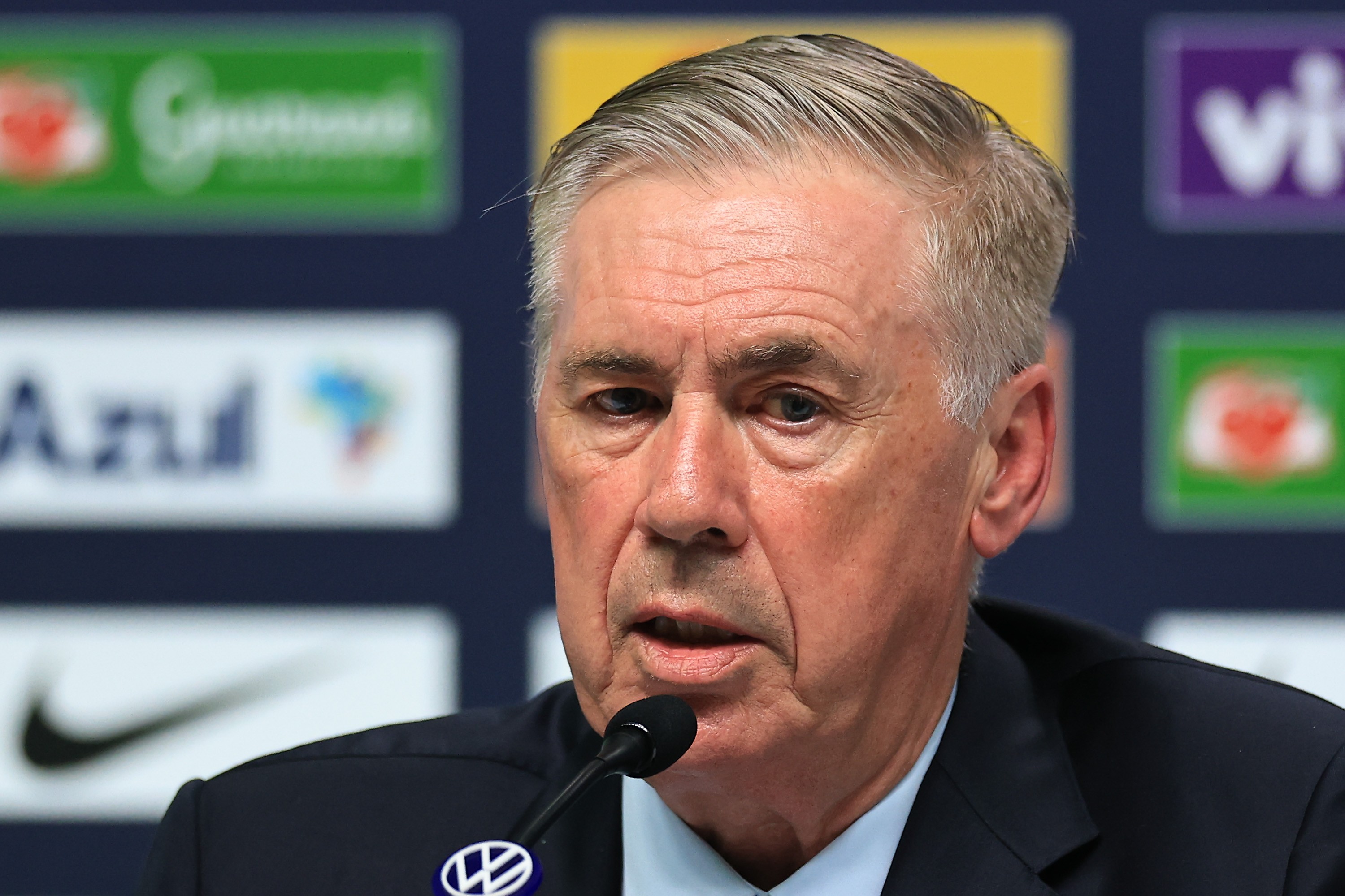 O porteiro que virou atração como ‘sósia’ de Carlo Ancelotti