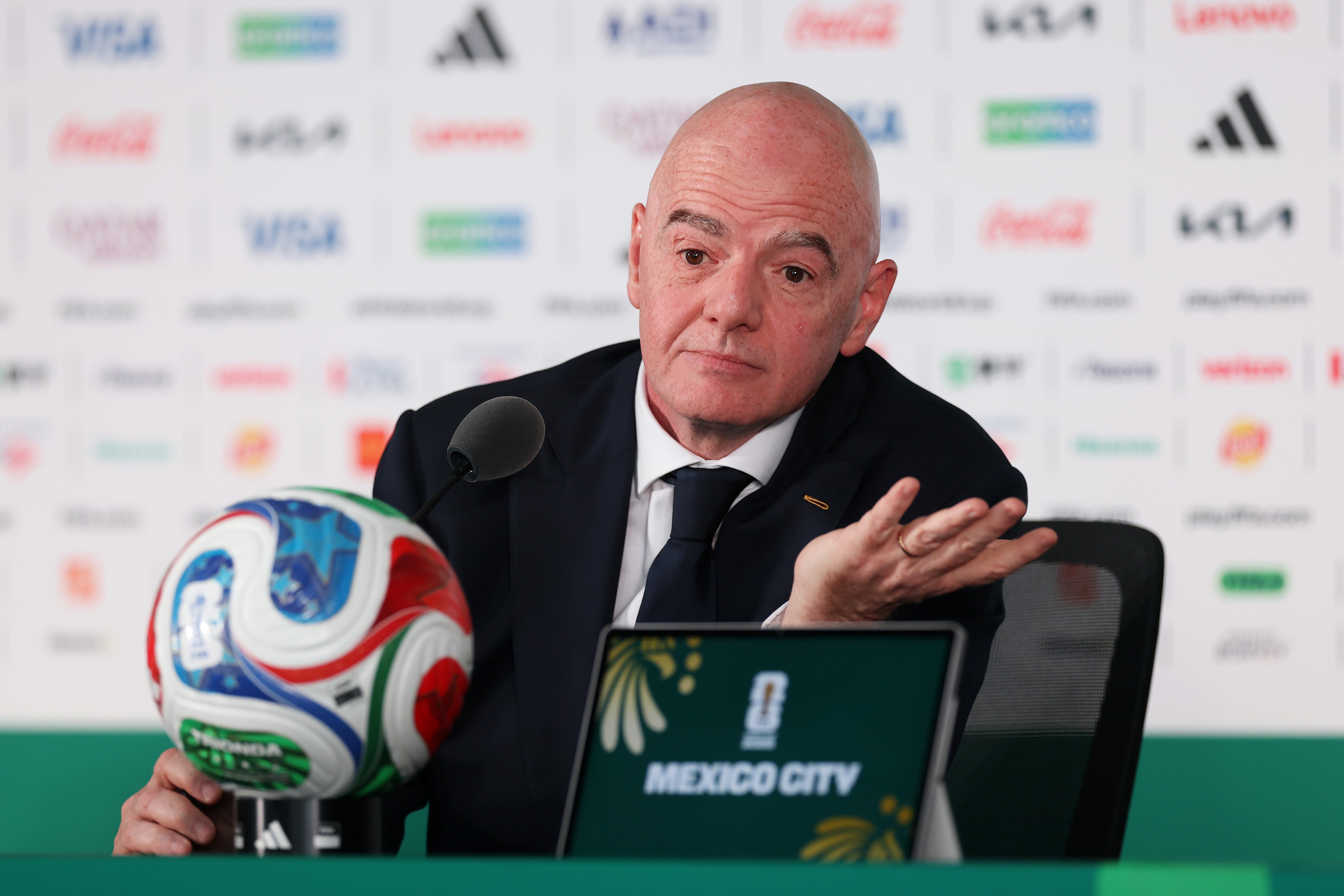Infantino desiste de projeto da Fifa de ‘venda de ações da Copa’ após enxurrada de críticas