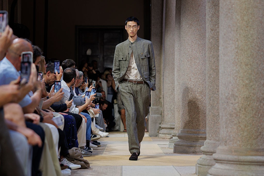 Como a moda masculina em Milão reescreveu o luxo para 2027?