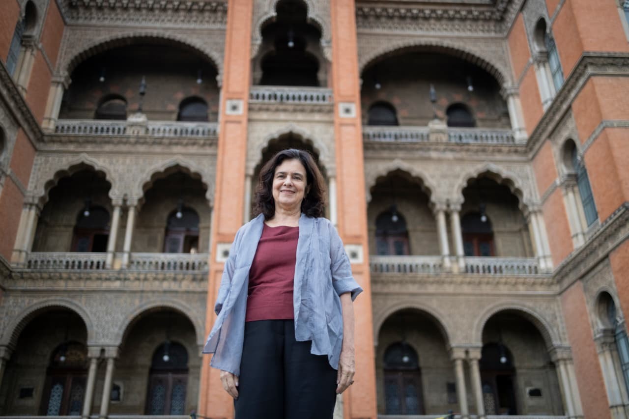 Nísia Trindade lança livro sobre bastidores da pandemia e sua chegada no Ministério da Saúde