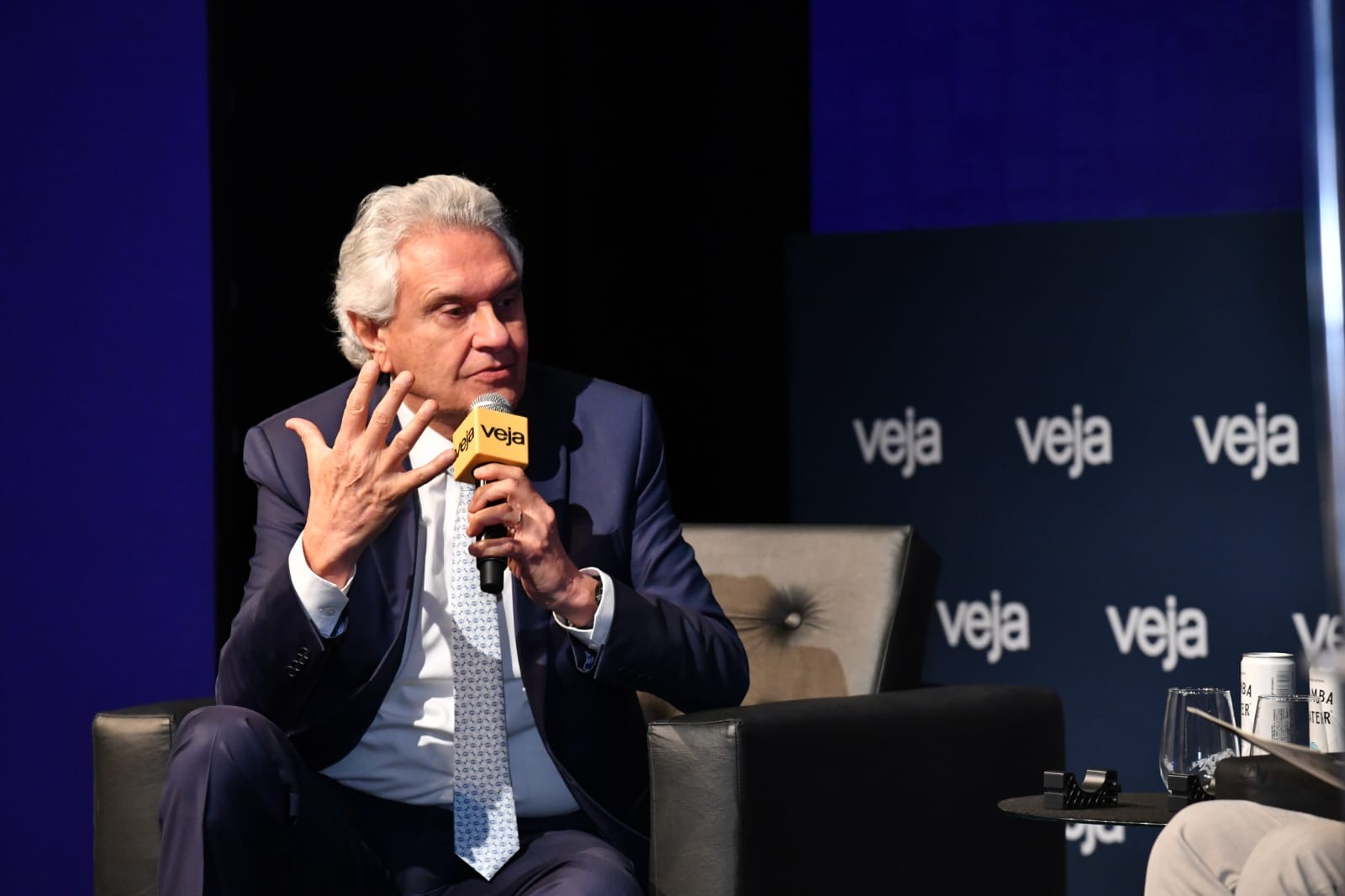 Caiado sai em defesa de Damares, alvo de ataques de bolsonaristas por apoiar Michelle