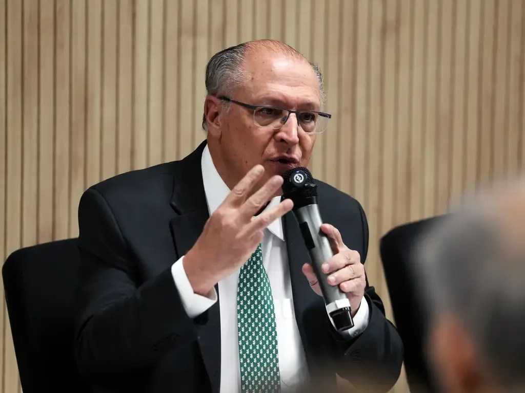 Brasil ficou caro antes de ficar rico, diz Geraldo Alckmin