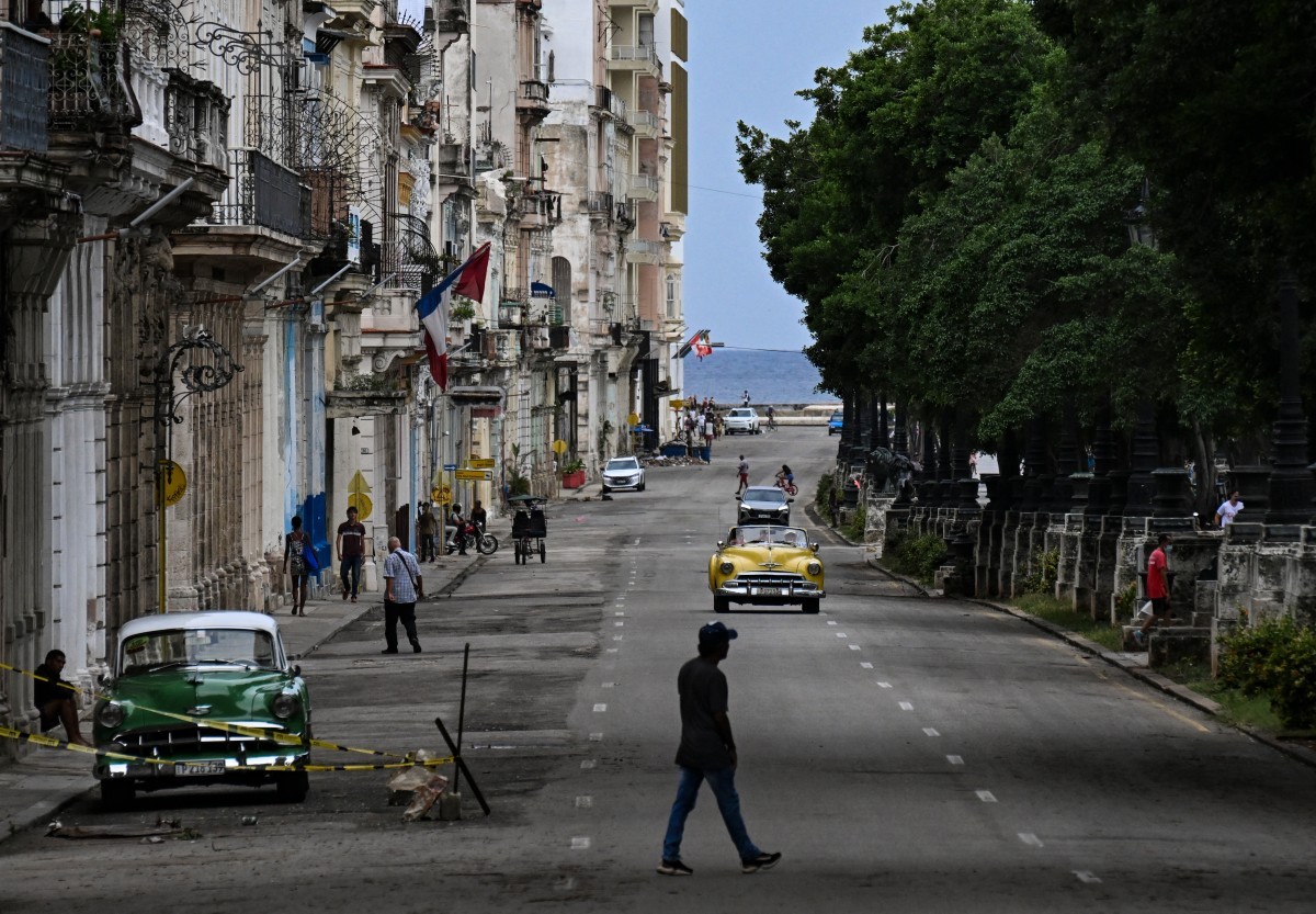 Governo brasileiro envia toneladas de alimentos para Cuba, que vive profunda crise econômica